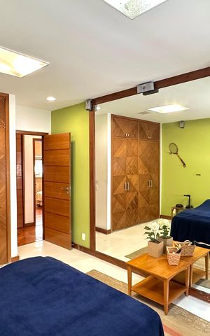 Apartamento à venda com 309m², 5 quartos e 3 vagas
