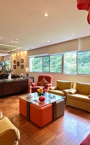 Apartamento à venda com 309m², 5 quartos e 3 vagas