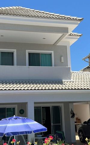 Casa de condomínio à venda com 320m², 4 quartos e 3 vagasÁrea externa