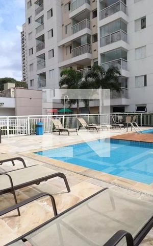 Apartamento à venda com 61m², 2 quartos e 1 vaga Apartamento à venda com 61m², 2 quartos e 1 vagaPiscina