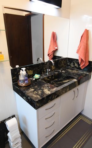 Casa à venda com 200m², 3 quartos e 3 vagasBanheiro Social