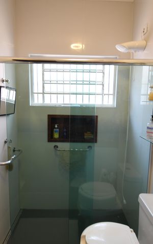 Casa à venda com 200m², 3 quartos e 3 vagasBanheiro Suíte