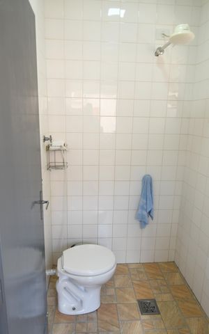 Casa à venda com 200m², 3 quartos e 3 vagasBanheiro de serviço