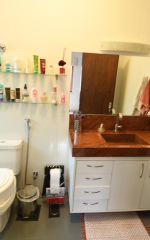 Casa à venda com 200m², 3 quartos e 3 vagasBanheiro Suíte