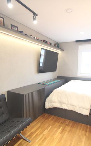 Casa de condomínio à venda com 200m², 4 quartos e 3 vagasSuíte 1