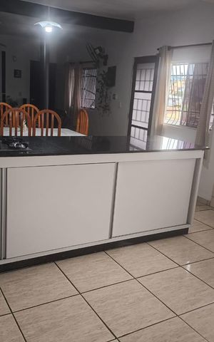 Casa para alugar com 170m², 3 quartos e 4 vagas Casa para alugar com 170m², 3 quartos e 4 vagasCozinha