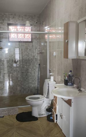 Casa para alugar com 170m², 3 quartos e 4 vagas Casa para alugar com 170m², 3 quartos e 4 vagasBanheiro