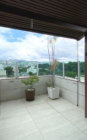 Apartamento à venda com 200m², 4 quartos e 2 vagas Apartamento à venda com 200m², 4 quartos e 2 vagasCobertura