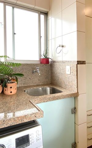 Apartamento à venda com 200m², 4 quartos e 2 vagas Apartamento à venda com 200m², 4 quartos e 2 vagasÁrea de Serviço