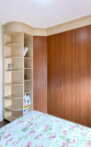 Apartamento à venda com 200m², 4 quartos e 2 vagas Apartamento à venda com 200m², 4 quartos e 2 vagasSuite 2