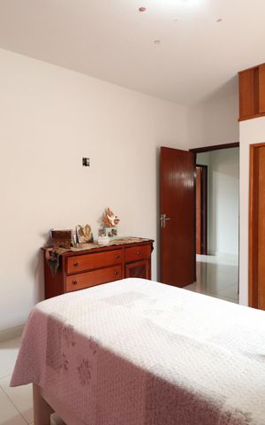 Casa para alugar com 300m², 6 quartos e 2 vagasQuarto 4 - Suíte