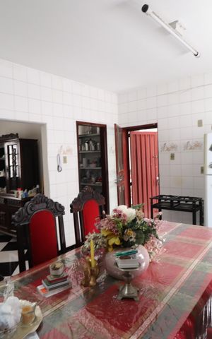 Casa para alugar com 300m², 6 quartos e 2 vagasCozinha 1