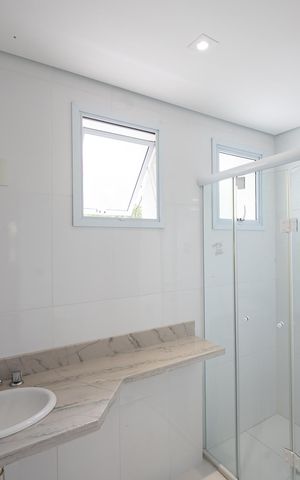 Apartamento à venda com 72m², 2 quartos e 1 vaga Apartamento à venda com 72m², 2 quartos e 1 vagaBanheiro Social