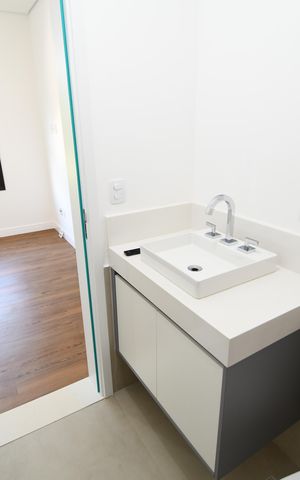 Casa à venda com 138m², 3 quartos e 2 vagasBanheiro da Suíte 1