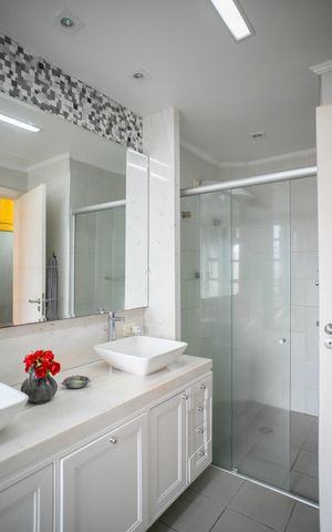 Apartamento à venda com 270m², 4 quartos e 4 vagasBanheiro Quarto 1- Suite