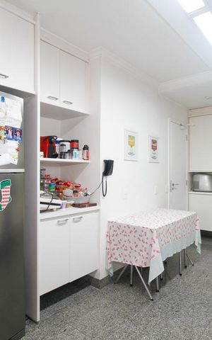 Apartamento à venda com 173m², 3 quartos e 3 vagas Apartamento à venda com 173m², 3 quartos e 3 vagasCozinha