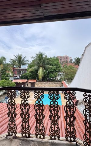 Casa de condomínio à venda com 562m², 4 quartos e 4 vagas Casa de condomínio à venda com 562m², 4 quartos e 4 vagasSuíte 1