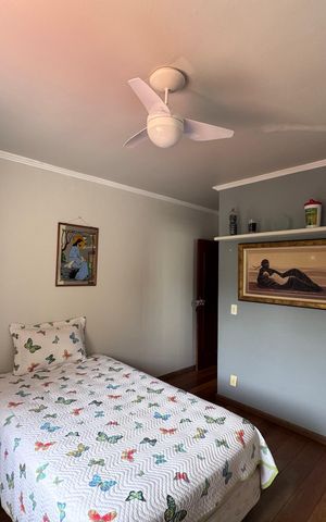 Casa de condomínio à venda com 562m², 4 quartos e 4 vagas Casa de condomínio à venda com 562m², 4 quartos e 4 vagasSuíte 2
