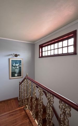 Casa de condomínio à venda com 562m², 4 quartos e 4 vagas Casa de condomínio à venda com 562m², 4 quartos e 4 vagasCorredor