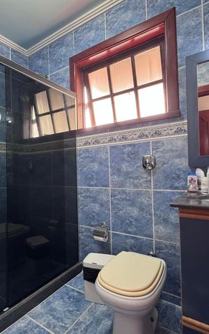 Casa de condomínio à venda com 562m², 4 quartos e 4 vagas Casa de condomínio à venda com 562m², 4 quartos e 4 vagasSuíte 2 - Banheiro