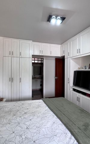 Casa de condomínio à venda com 562m², 4 quartos e 4 vagas Casa de condomínio à venda com 562m², 4 quartos e 4 vagasSuíte 1