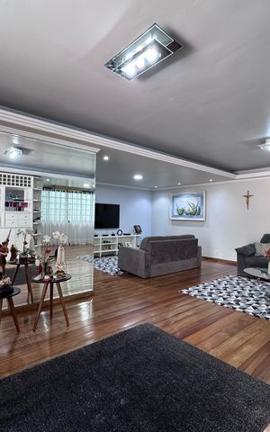 Casa de condomínio à venda com 562m², 4 quartos e 4 vagas Casa de condomínio à venda com 562m², 4 quartos e 4 vagasCasa