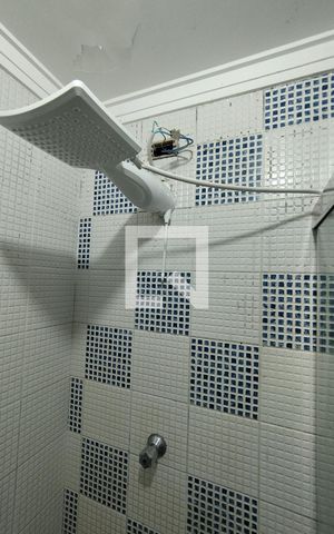 Apartamento à venda com 57m², 2 quartos e 1 vaga Apartamento à venda com 57m², 2 quartos e 1 vagaBanheiro