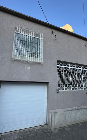 Casa para alugar com 127m², 2 quartos e 1 vaga Casa para alugar com 127m², 2 quartos e 1 vagaFachada do Prédio