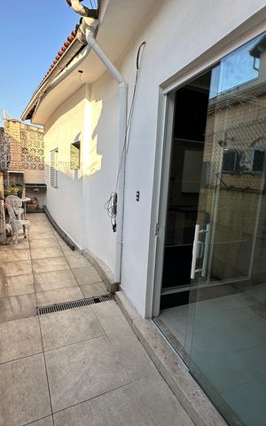 Casa para alugar com 127m², 2 quartos e 1 vaga Casa para alugar com 127m², 2 quartos e 1 vagaÁrea de Serviço