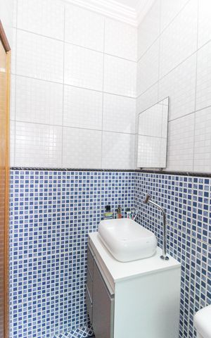 Casa à venda com 170m², 3 quartos e 2 vagas Casa à venda com 170m², 3 quartos e 2 vagasBanheiro da Suíte
