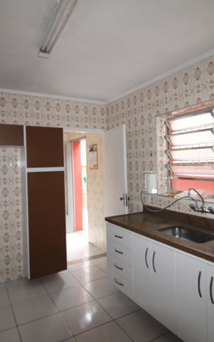 Casa à venda com 190m², 3 quartos e 2 vagasCozinha