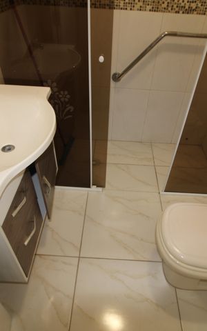 Casa à venda com 190m², 3 quartos e 2 vagasBanheiro