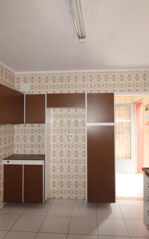Casa à venda com 190m², 3 quartos e 2 vagasCozinha