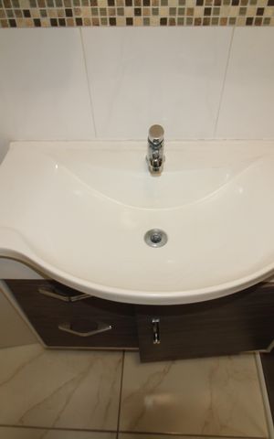 Casa à venda com 190m², 3 quartos e 2 vagasBanheiro