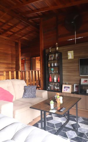 Casa à venda com 292m², 4 quartos e 2 vagasSala 2 andar