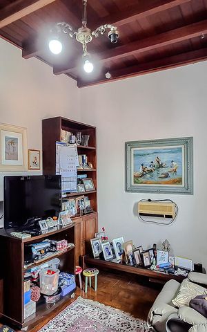 Casa à venda com 202m², 3 quartos e 1 vaga Casa à venda com 202m², 3 quartos e 1 vagaQuarto 2 - Suíte