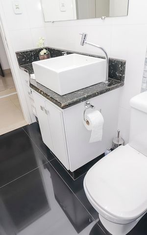 Casa à venda com 215m², 3 quartos e 4 vagasBanheiro Social