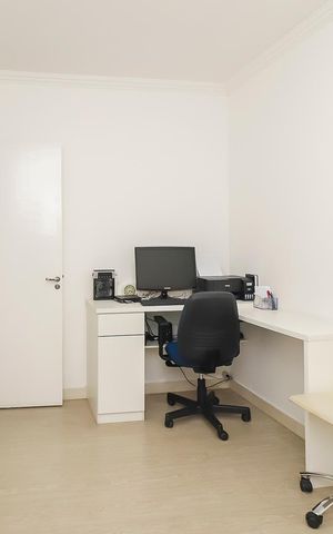 Casa à venda com 215m², 3 quartos e 4 vagasQuarto 3