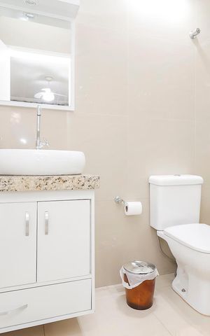 Casa à venda com 215m², 3 quartos e 4 vagasBanheiro da Suíte 1