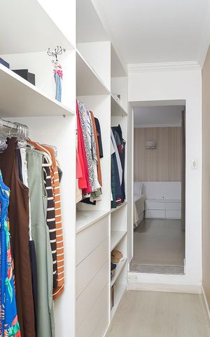 Casa à venda com 215m², 3 quartos e 4 vagasCloset da suíte 1