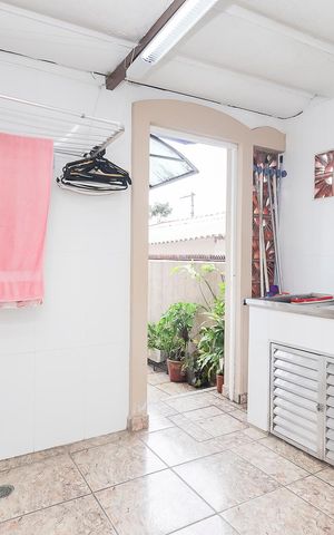 Casa à venda com 215m², 3 quartos e 4 vagasÁrea de Serviço