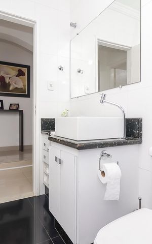 Casa à venda com 215m², 3 quartos e 4 vagasBanheiro Social