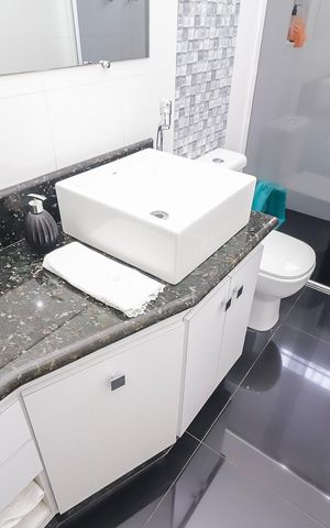 Casa à venda com 215m², 3 quartos e 4 vagasBanheiro Social
