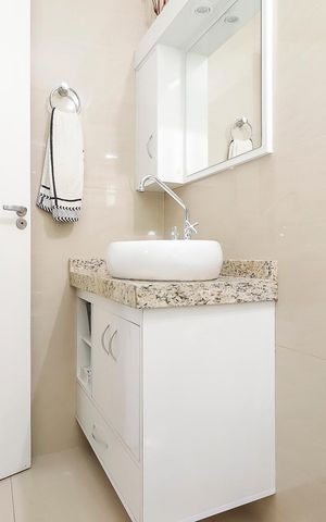 Casa à venda com 215m², 3 quartos e 4 vagasBanheiro da Suíte 1