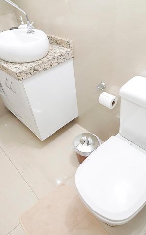 Casa à venda com 215m², 3 quartos e 4 vagasBanheiro da Suíte 1