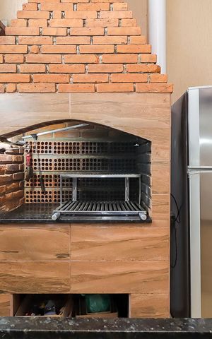 Casa à venda com 215m², 3 quartos e 4 vagasChurrasqueira