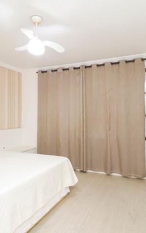 Casa à venda com 215m², 3 quartos e 4 vagasQuarto 1 - Suíte