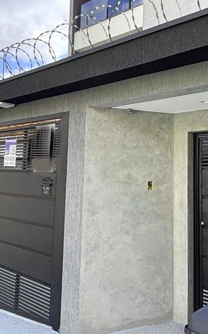 Casa para alugar com 156m², 3 quartos e 4 vagasFachada 
