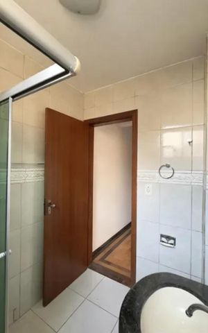 Apartamento à venda com 77m², 2 quartos e sem vaga Apartamento à venda com 77m², 2 quartos e sem vagaBanheiro