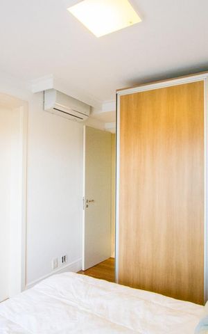Apartamento à venda com 177m², 3 quartos e 4 vagas Apartamento à venda com 177m², 3 quartos e 4 vagasQuarto 2 - Suíte